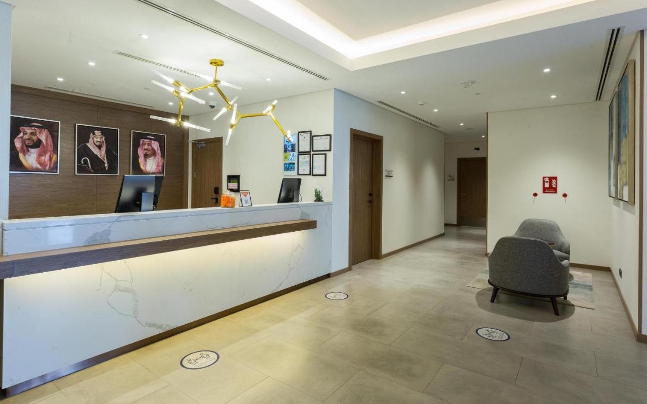 Comfort Hotel Jeddah King Road Buitenkant foto
