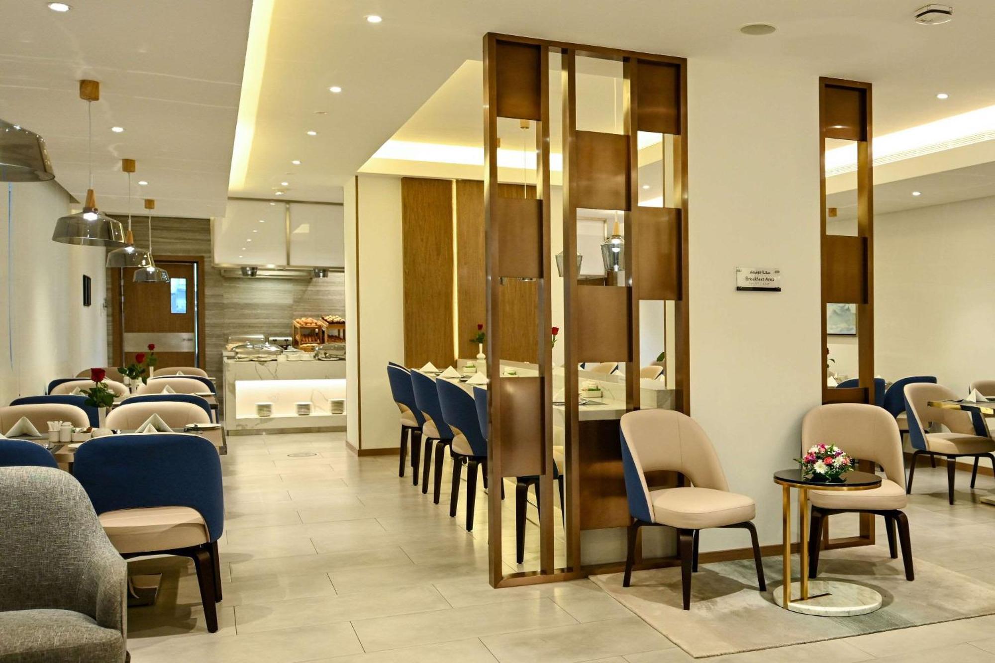 Comfort Hotel Jeddah King Road Buitenkant foto