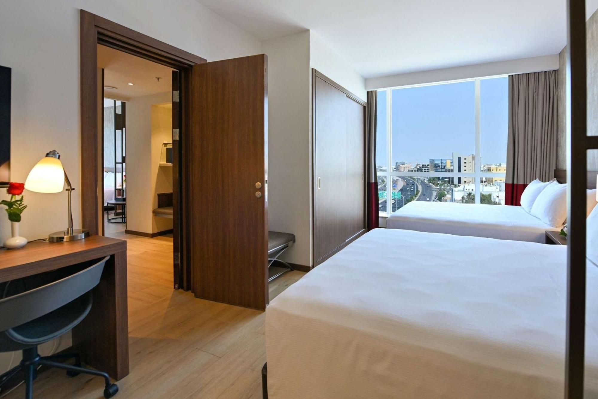 Comfort Hotel Jeddah King Road Buitenkant foto