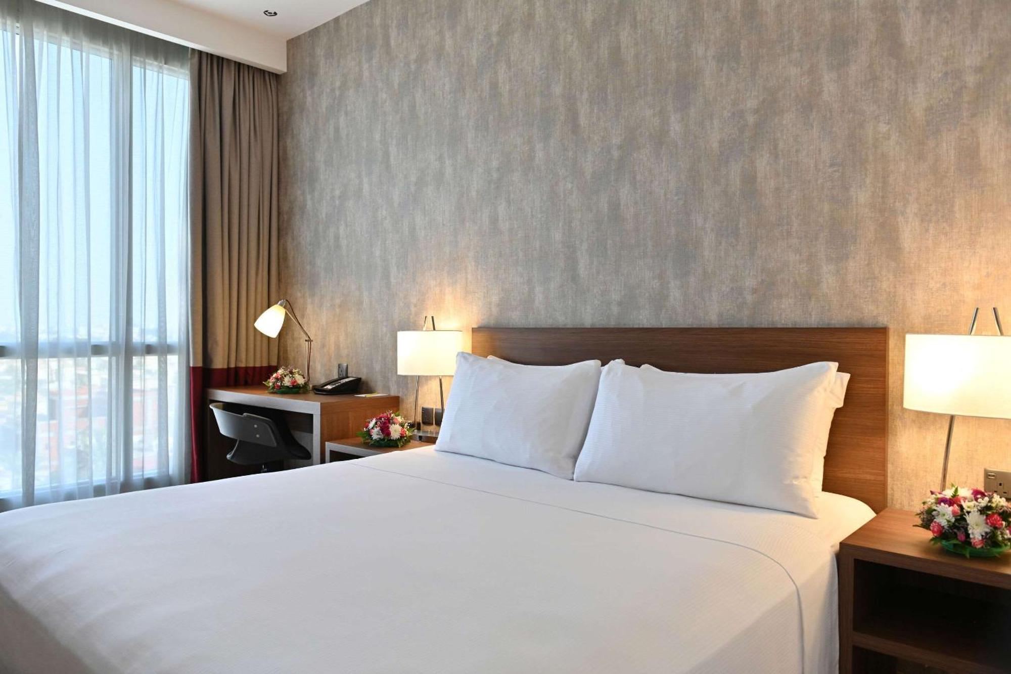 Comfort Hotel Jeddah King Road Buitenkant foto